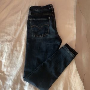 Levi womens jeans